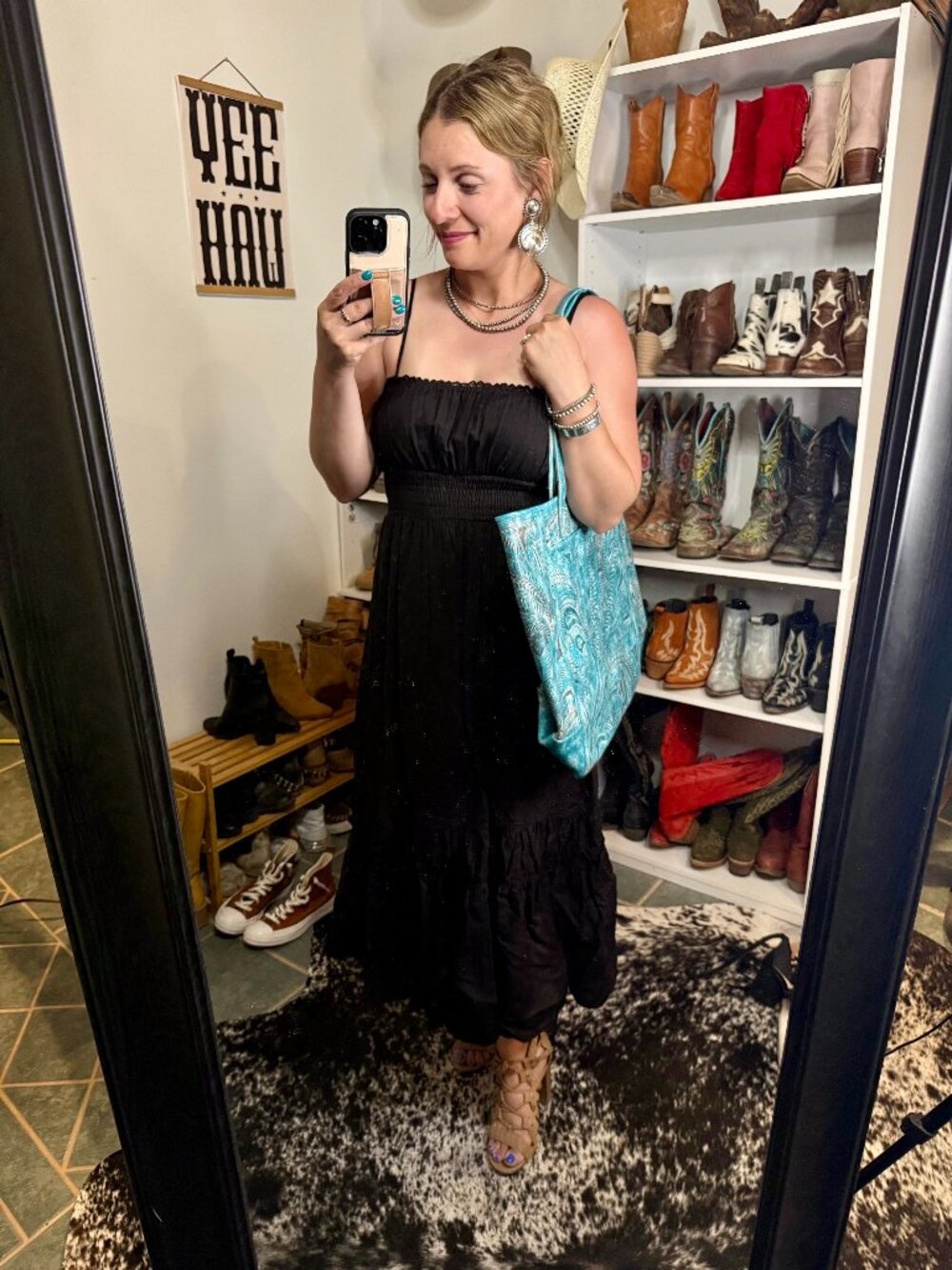 Gabby Lace Midi Dress [BlacK]